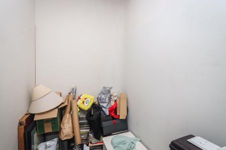 Apartamento à venda com 367m², 4 quartos e 4 vagas Apartamento à venda com 367m², 4 quartos e 4 vagasQuarto de Serviço