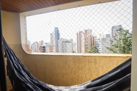 Apartamento à venda com 367m², 4 quartos e 4 vagas Apartamento à venda com 367m², 4 quartos e 4 vagasVaranda da Suite 3