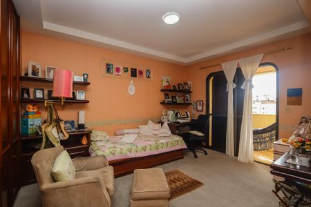 Apartamento à venda com 367m², 4 quartos e 4 vagas Apartamento à venda com 367m², 4 quartos e 4 vagasSuite 3