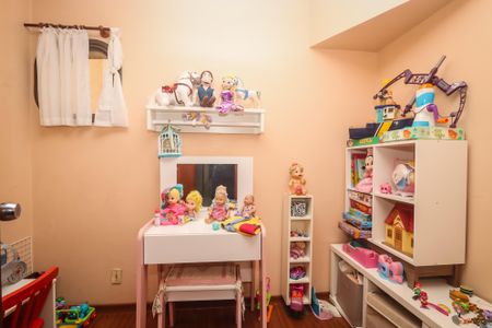 Apartamento à venda com 367m², 4 quartos e 4 vagas Apartamento à venda com 367m², 4 quartos e 4 vagasQuarto 4