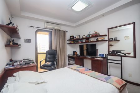 Apartamento à venda com 367m², 4 quartos e 4 vagas Apartamento à venda com 367m², 4 quartos e 4 vagasSuite 2