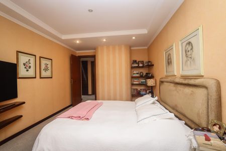 Apartamento à venda com 367m², 4 quartos e 4 vagas Apartamento à venda com 367m², 4 quartos e 4 vagasSuite Master