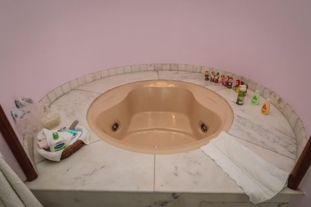 Apartamento à venda com 367m², 4 quartos e 4 vagas Apartamento à venda com 367m², 4 quartos e 4 vagasBanheiro da Suite Master