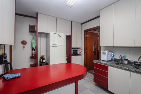 Apartamento à venda com 367m², 4 quartos e 4 vagas Apartamento à venda com 367m², 4 quartos e 4 vagasCozinha
