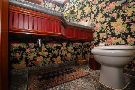 Apartamento à venda com 367m², 4 quartos e 4 vagas Apartamento à venda com 367m², 4 quartos e 4 vagasLavabo