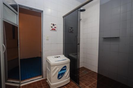 Apartamento à venda com 367m², 4 quartos e 4 vagas Apartamento à venda com 367m², 4 quartos e 4 vagasÁrea Comum- Sauna