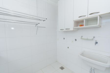 Apartamento à venda com 76m², 3 quartos e 1 vagaÁrea de Serviço