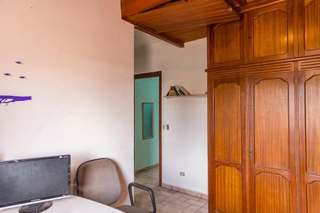 Casa à venda com 129m², 3 quartos e 2 vagasSuíte