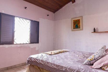 Casa à venda com 129m², 3 quartos e 2 vagasQuarto 1