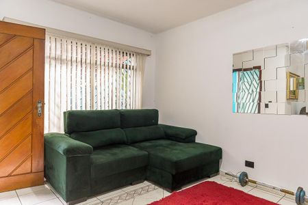 Casa à venda com 129m², 3 quartos e 2 vagasSala