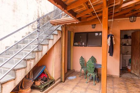 Casa à venda com 129m², 3 quartos e 2 vagasQuintal