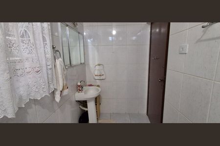 Casa à venda com 193m², 3 quartos e 3 vagasBanheiro Social