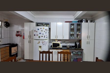 Casa à venda com 193m², 3 quartos e 3 vagasCozinha