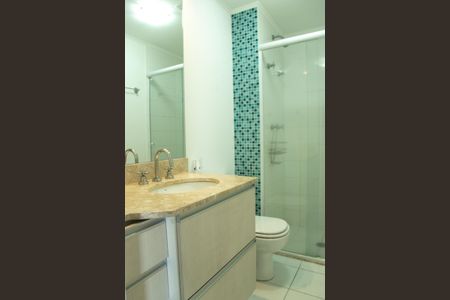 Apartamento à venda com 66m², 2 quartos e 1 vagaBanheiro Social