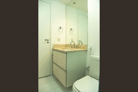 Apartamento à venda com 66m², 2 quartos e 1 vagaBanheiro Social