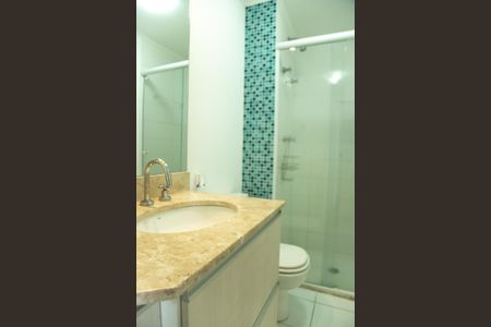 Apartamento à venda com 66m², 2 quartos e 1 vagaBanheiro Social