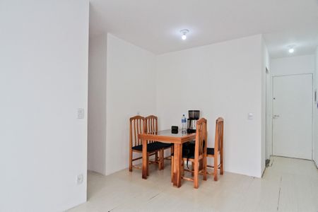 Apartamento à venda com 49m², 2 quartos e 1 vaga Apartamento à venda com 49m², 2 quartos e 1 vagaSala
