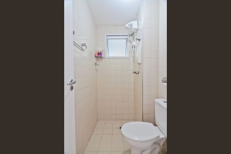 Apartamento à venda com 49m², 2 quartos e 1 vaga Apartamento à venda com 49m², 2 quartos e 1 vagaBanheiro