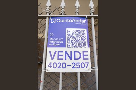 Casa à venda com 188m², 3 quartos e 2 vagas Casa à venda com 188m², 3 quartos e 2 vagasCYAT-282