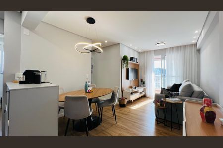 Apartamento à venda com 57m², 2 quartos e 1 vagaSala