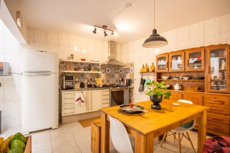 Casa à venda com 272m², 4 quartos e 2 vagasEspaço Gourmet