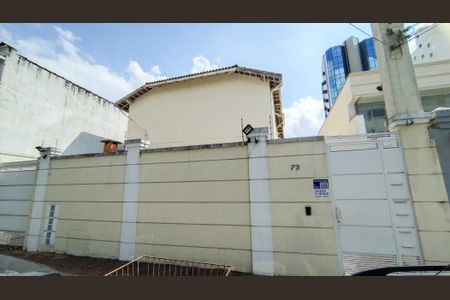 Casa de condomínio à venda com 120m², 3 quartos e 4 vagas