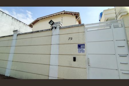 Casa de condomínio à venda com 120m², 3 quartos e 4 vagas