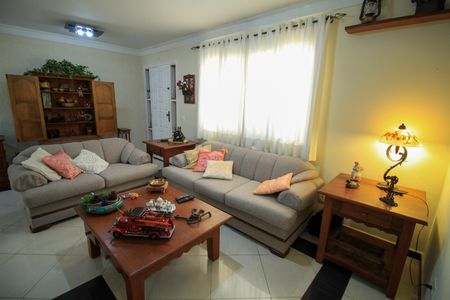 Casa de condomínio à venda com 120m², 3 quartos e 4 vagas