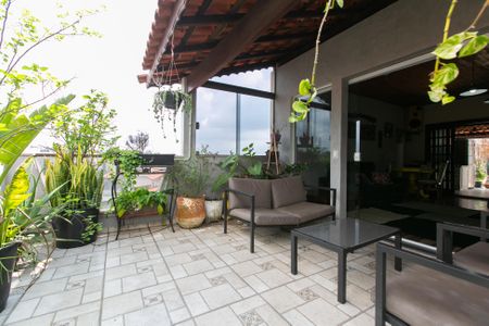 Casa para alugar com 125m², 3 quartos e 2 vagasVaranda 