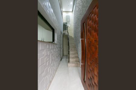 Casa para alugar com 125m², 3 quartos e 2 vagasCorredor - Entrada 