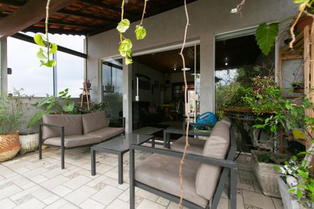 Casa para alugar com 125m², 3 quartos e 2 vagasVaranda 