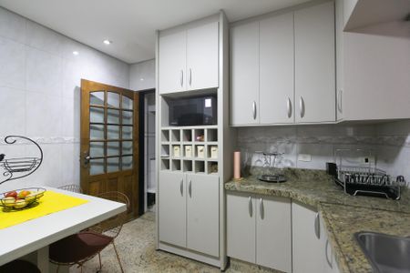 Casa para alugar com 125m², 3 quartos e 2 vagasCozinha - Armários