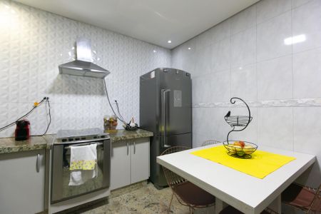 Casa para alugar com 125m², 3 quartos e 2 vagasCozinha - Armários