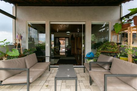 Casa para alugar com 125m², 3 quartos e 2 vagasVaranda 