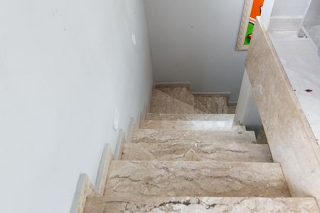 Casa para alugar com 125m², 3 quartos e 2 vagasEscada 