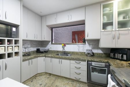 Casa para alugar com 125m², 3 quartos e 2 vagasCozinha - Armários