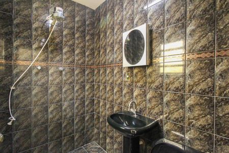 Casa à venda com 100m², 2 quartos e 2 vagasBanheiro