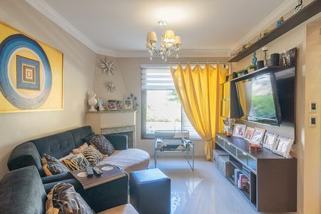 Casa de condomínio à venda com 180m², 3 quartos e 2 vagasSala