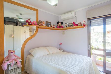 Casa de condomínio à venda com 180m², 3 quartos e 2 vagasQuarto 2