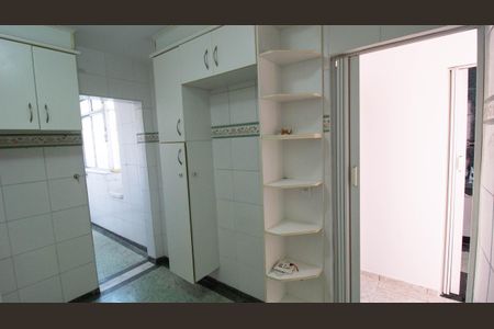 Apartamento à venda com 65m², 2 quartos e 1 vagaCozinha