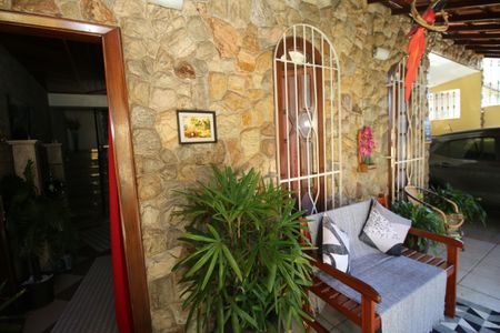 Casa à venda com 150m², 3 quartos e 4 vagasVaranda