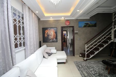 Casa à venda com 200m², 3 quartos e 1 vagaSala