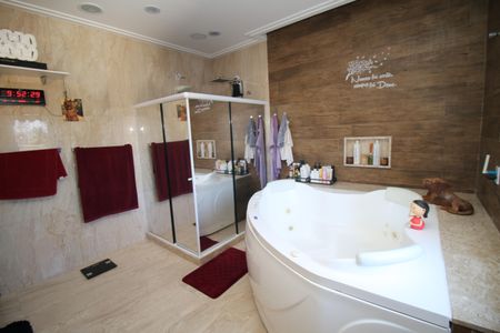 Casa à venda com 200m², 3 quartos e 1 vagaBanheiro da Suíte