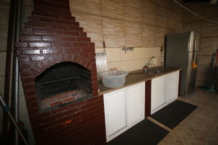 Casa à venda com 200m², 3 quartos e 1 vagaÁrea gourmet