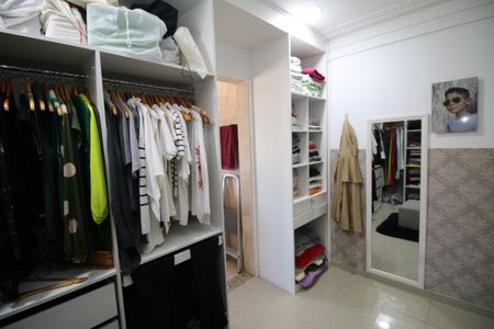 Casa à venda com 200m², 3 quartos e 1 vagaCloset da suíte