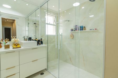 Apartamento à venda com 150m², 3 quartos e 2 vagas Apartamento à venda com 150m², 3 quartos e 2 vagasSuite 02 Master