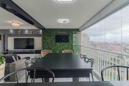 Apartamento à venda com 150m², 3 quartos e 2 vagas Apartamento à venda com 150m², 3 quartos e 2 vagasVaranda gourmet