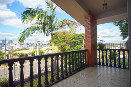 Casa à venda com 320m², 4 quartos e 5 vagasVaranda da Sala