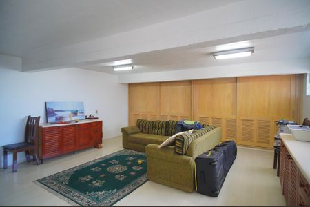 Casa à venda com 320m², 4 quartos e 5 vagasQuarto 3