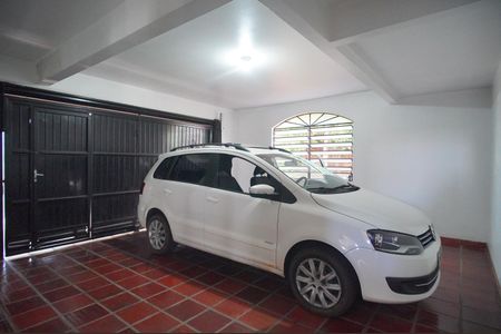 Casa à venda com 320m², 4 quartos e 5 vagasGaragem